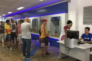As agências bancárias de todo o país não abrirão para atendimento presencial ao público nesta Sexta-feira Santa (3).