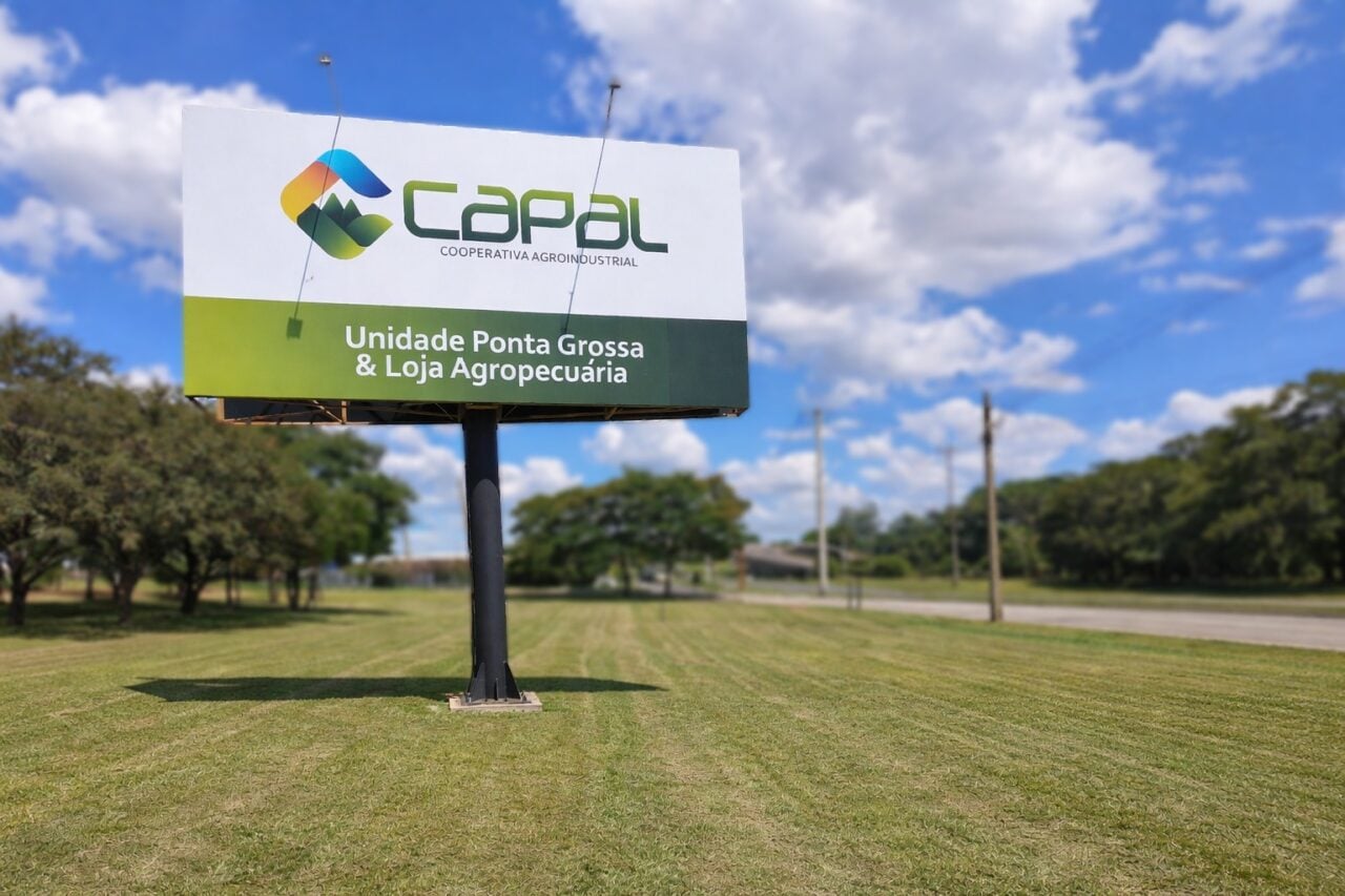 Placa de identificação da Capal Ponta Grossa