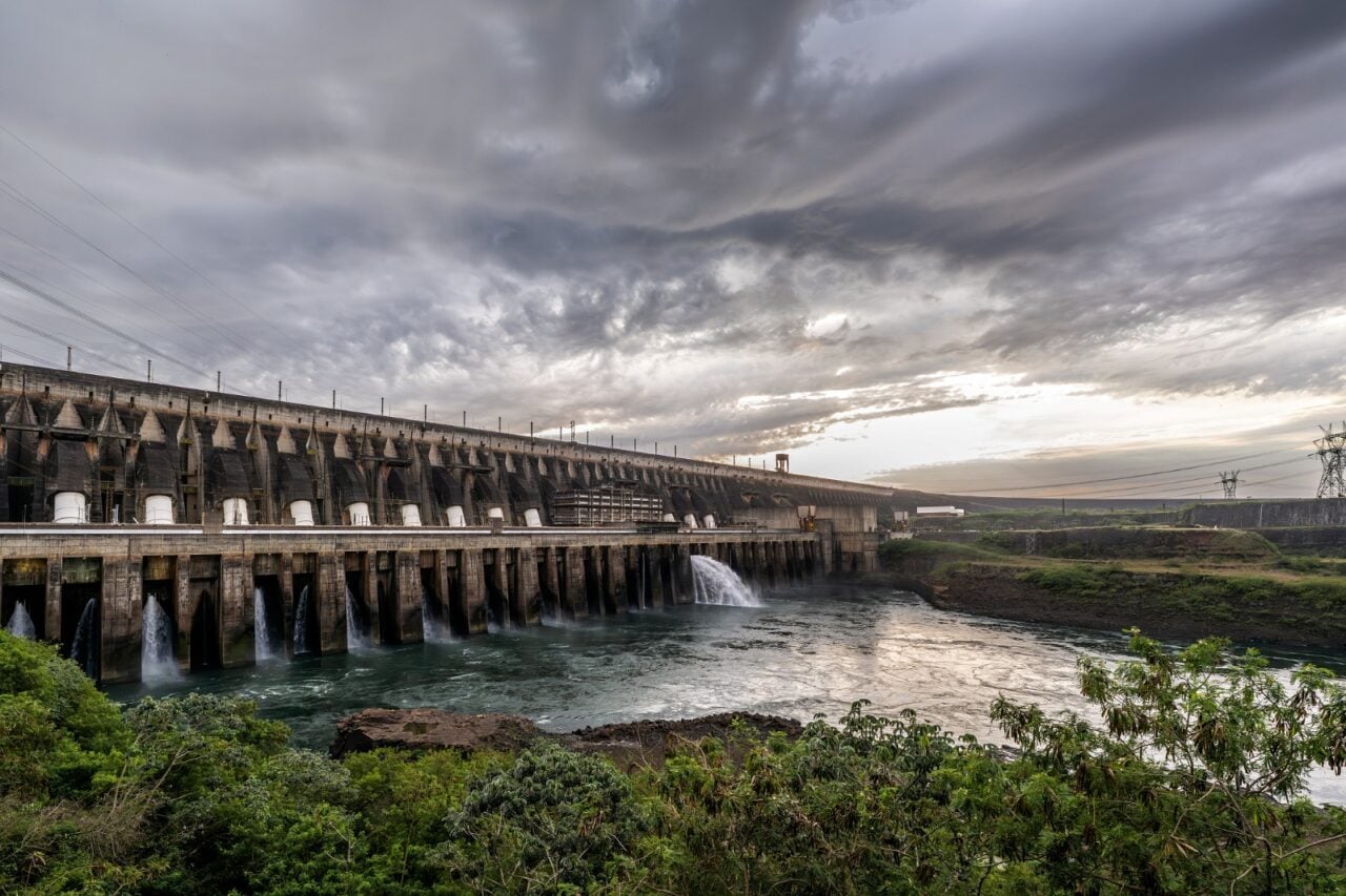 itaipu-barragem