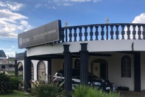 policia prende acusada em carambeí