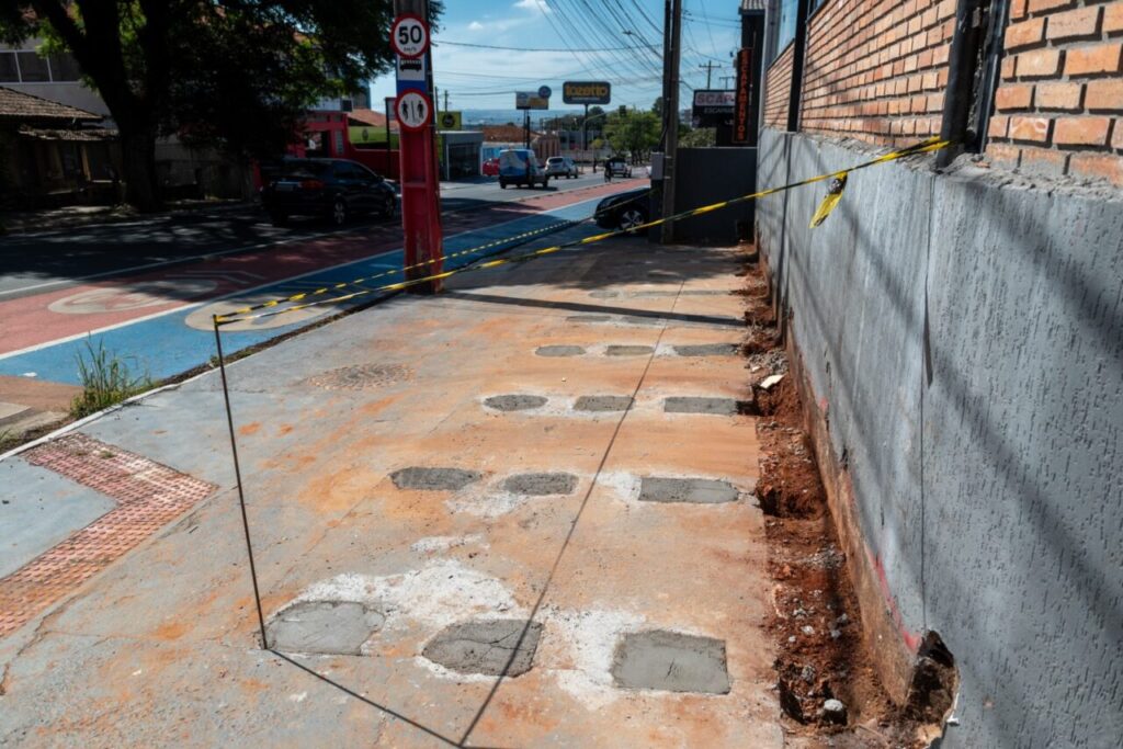 2026-04-22 – Notificação por obra sobre Calçada no Jardim Carvalho