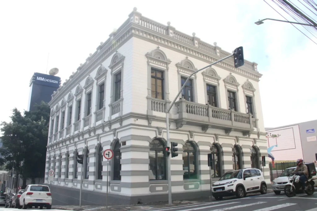Fachada do Centro de Cultura de Ponta Grossa, onde funciona o Cine PG, que receberá o evento em celebração aos dez anos da Associação de Preservação do Patrimônio Cultural e Natural (APPAC)