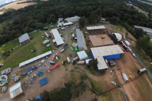 CD_x_foto aérea do centro de eventos de Tibagi