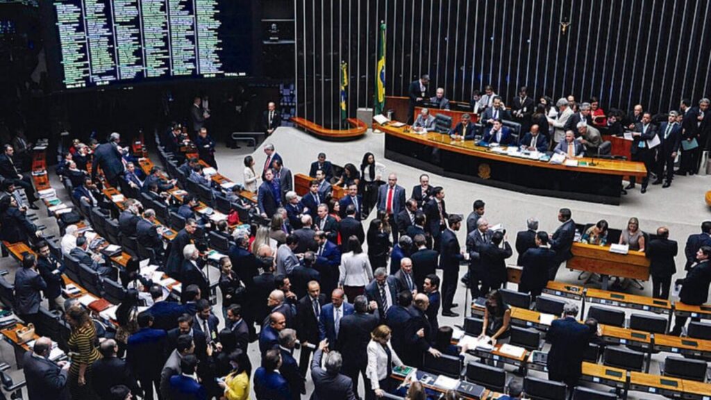 PEC que garante financiamento mínimo ao SUAS é aprovada em 1° turno