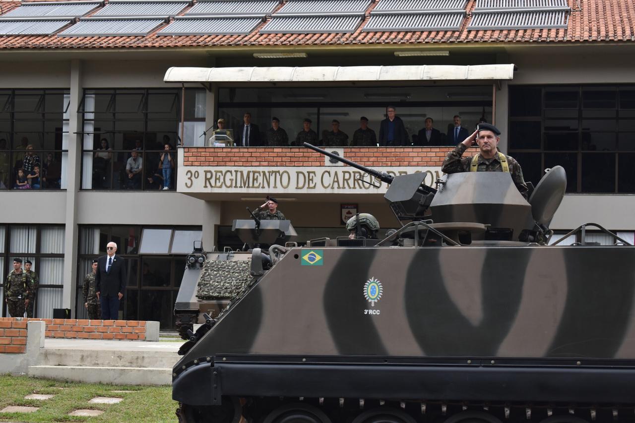 5ª Brigada de Cavalaria Blindada troca de comando