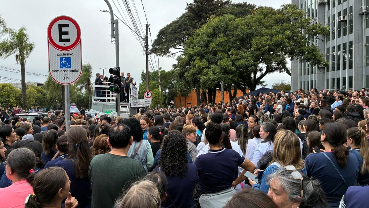 Servidores da Prefeitura de PG