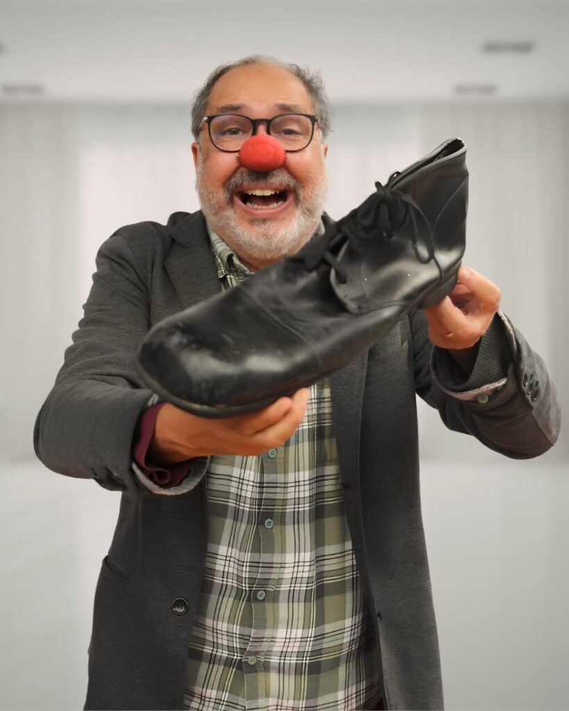 Claudio Thebas palhaço em PG