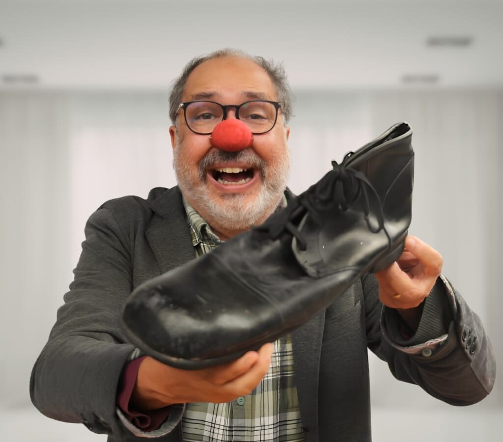 Claudio Thebas palhaço em PG