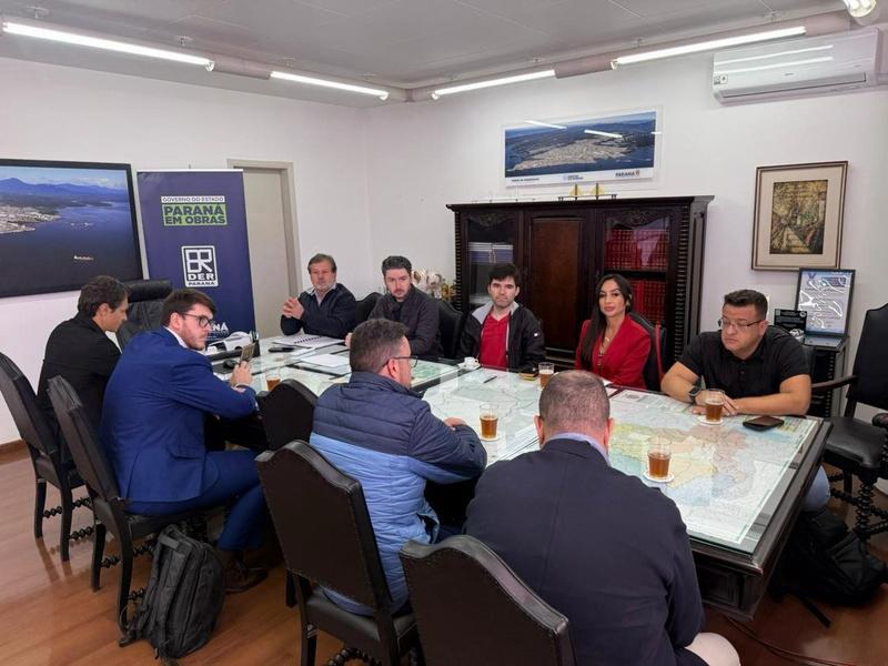 Reunião entre representantes do DER, Motiva Paraná, e entidades de Ponta Grossa