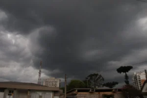 CD_x_risco de tempestade em PG