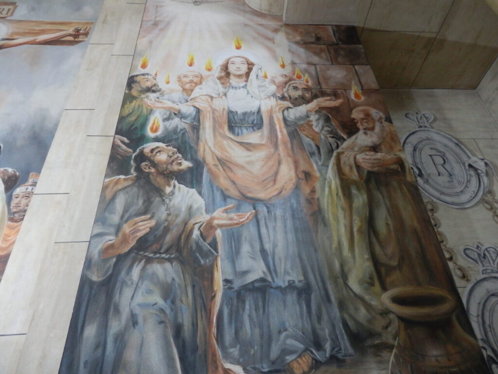 Pintura feita pelo casal Américo e Eva Makk, dentro da Igreja do Rosário, em Ponta Grossa - Foto por Danilo Kossoski