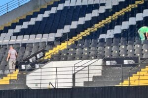 Parceria-Plaza-Campos-Gerais-e-time-Operario-no-Estadio-Germano-Kruger