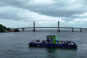 SECOM FERRY PONTE