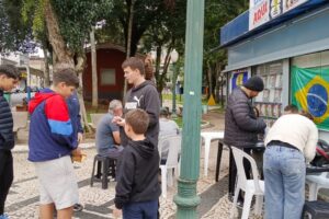 encontro troca figurinhas fim de semana banca ponto azul divulgação