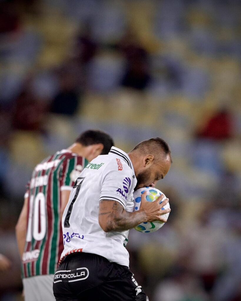 Operário e Fluminense no Maracanã