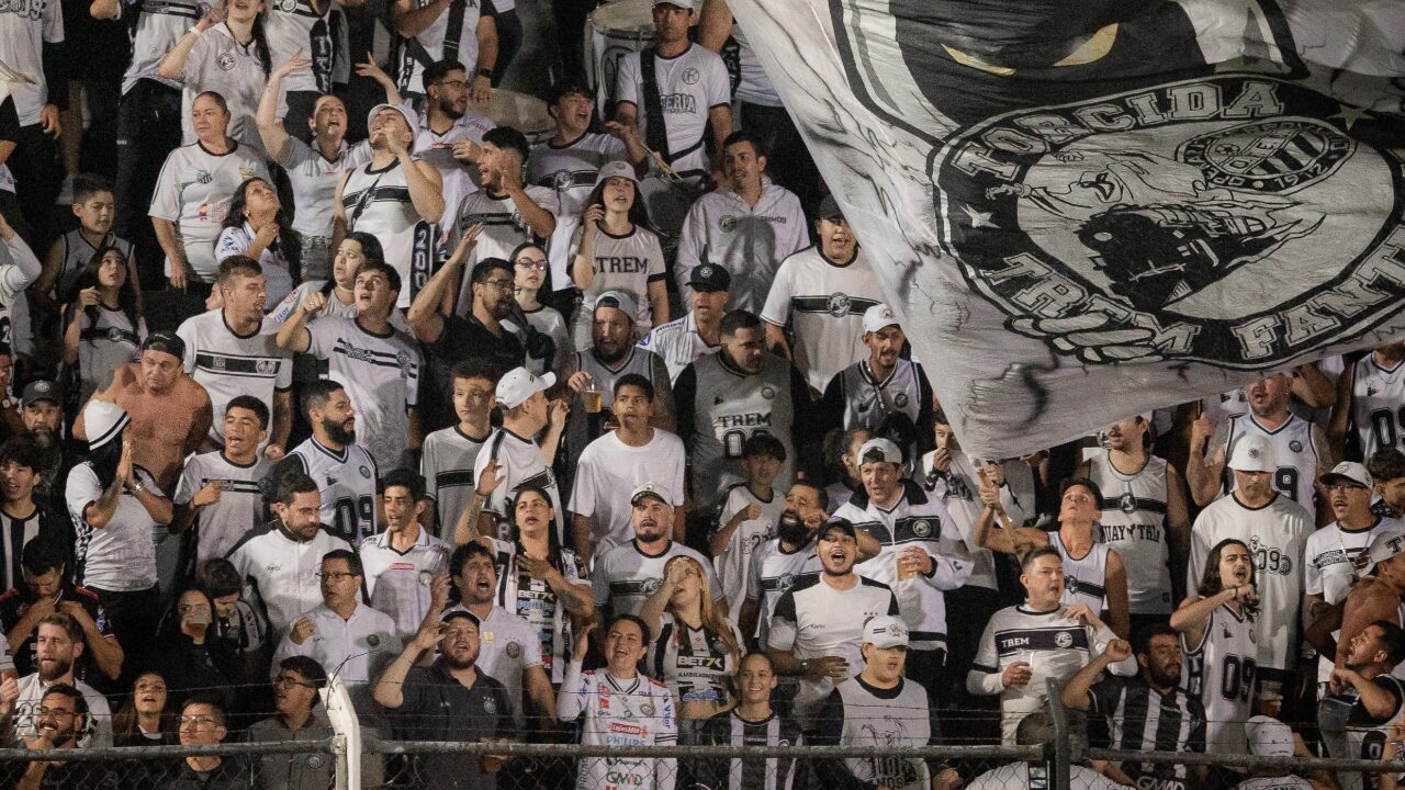 Torcida do Operário no GK