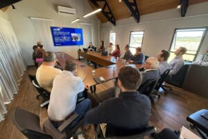 autoridades da uepg e castro reunidas
