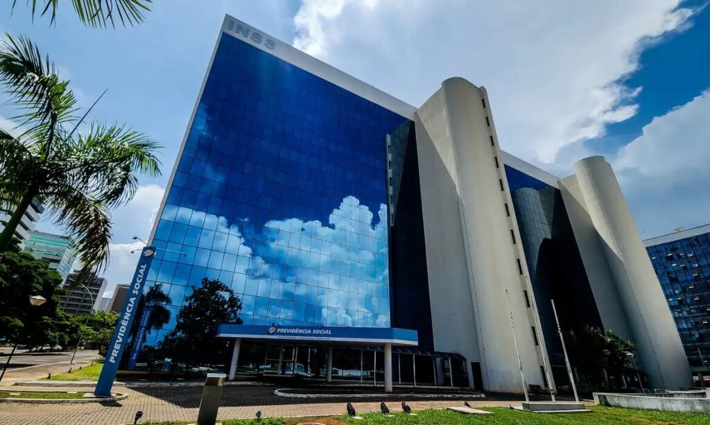 Sede do INSS onde ocorre revisão de aposentadoria