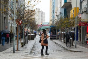 2026-06-10_-_chuva_rua_xv-7