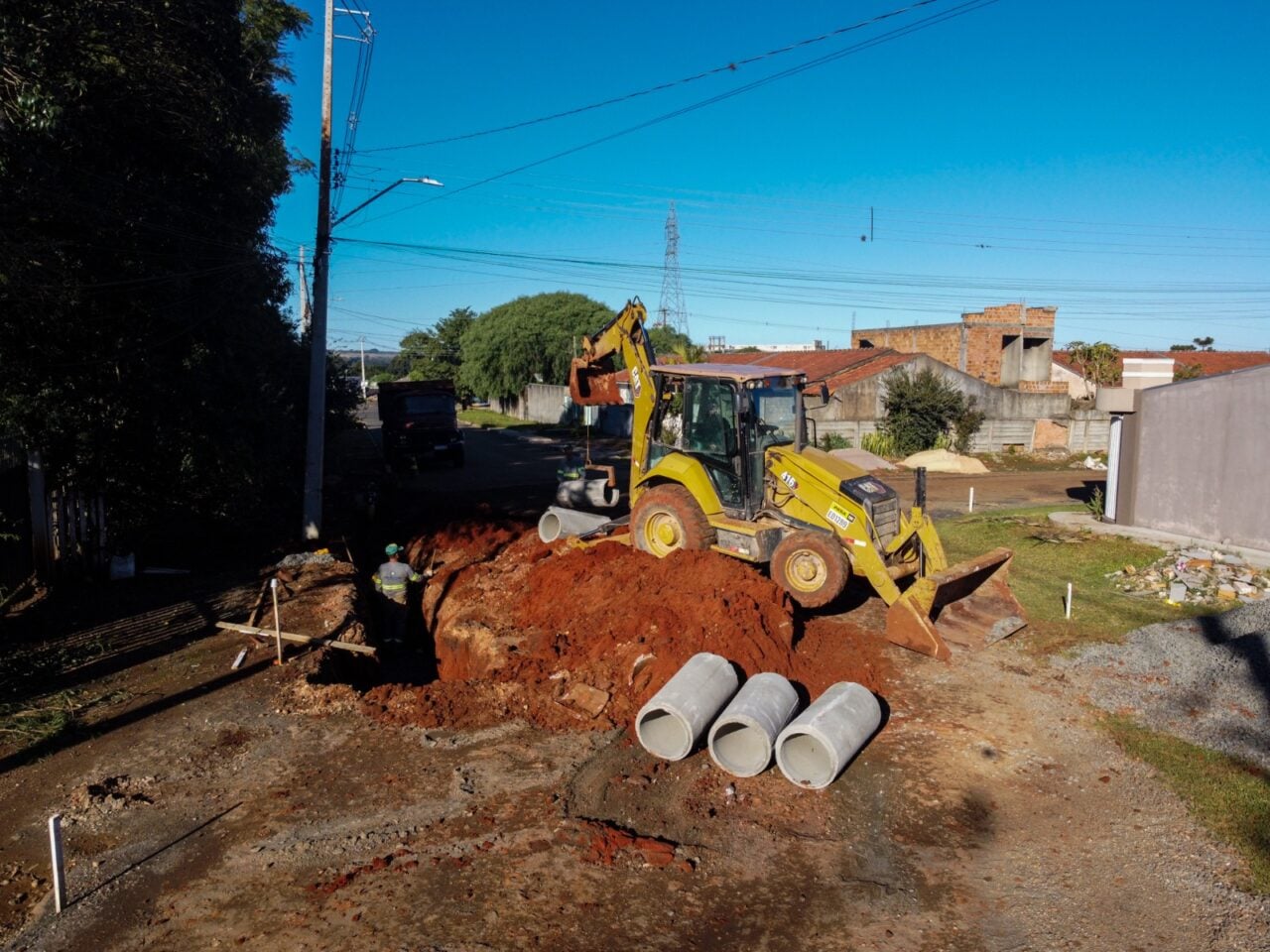 Obras de pavimentação no Parque dos Pinheiros