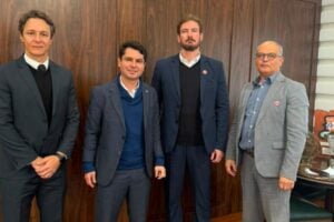 presidente do SECOVI-PR, Bruno Garofani, Edson Gonçalves e Alexandre Curi