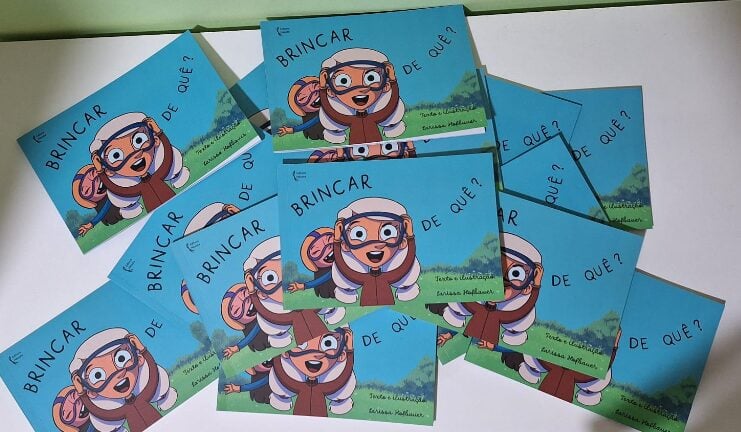 Livro infantil 'Brincar de Quê?'