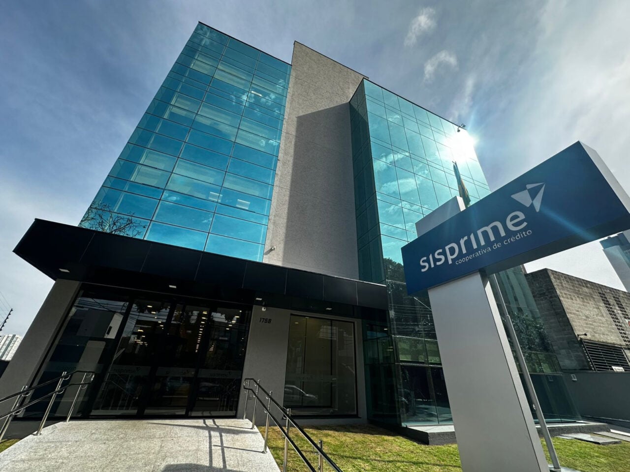 Foto da fachada da Sede Sisprime do Brasil - Londrina-PR
