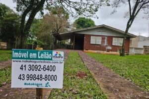 Antiga casa da Itaipu ofertada em leilão.
