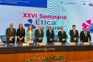 Abertura do evento contou com a presença de ministros e autoridades federais.