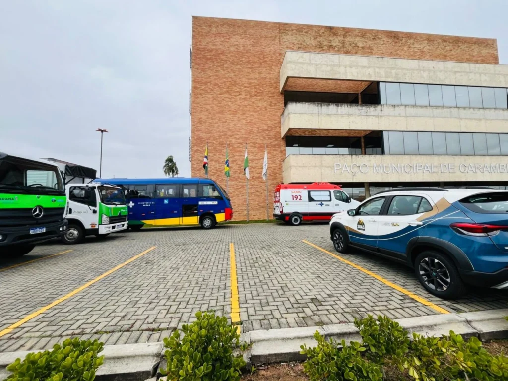 Novos veículos entregues em Carambeí