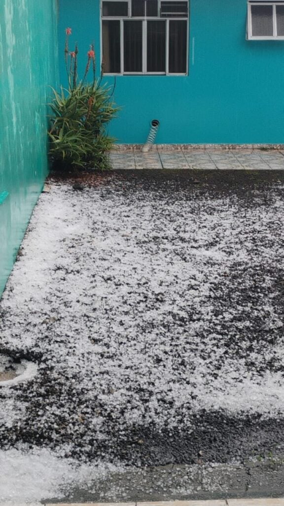 granizo no jardim carvalho
