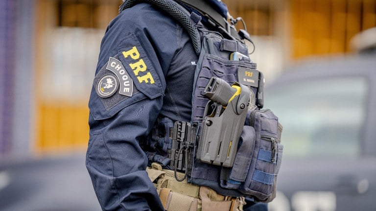 PRF atende acidente na BR-277