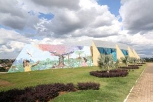 Arena mulituso recebe fanfarras