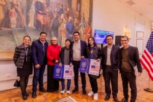 Alunos da UEPG selecionados para o porgrama talentos Paraná no Mundo