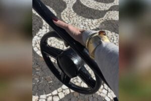 Praça sensorial de castro vandalizada