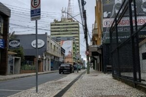 Rua XV de Novembro em Ponta Grossa (PR), julho de 2026