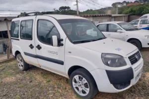 Automóvel branco
