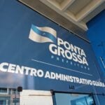 Placa da Prefeitura de Ponta Grossa