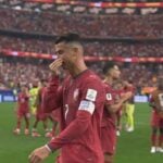 Cristiano Ronaldo chorando com as mãos na boca, após derrota de Portugal para a Espanha na Copa do Mundo 2026