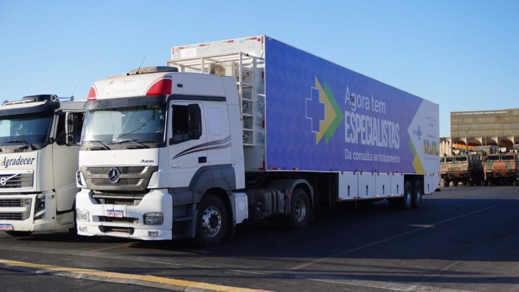 Carreta da Oftalmologia em Imbotuva