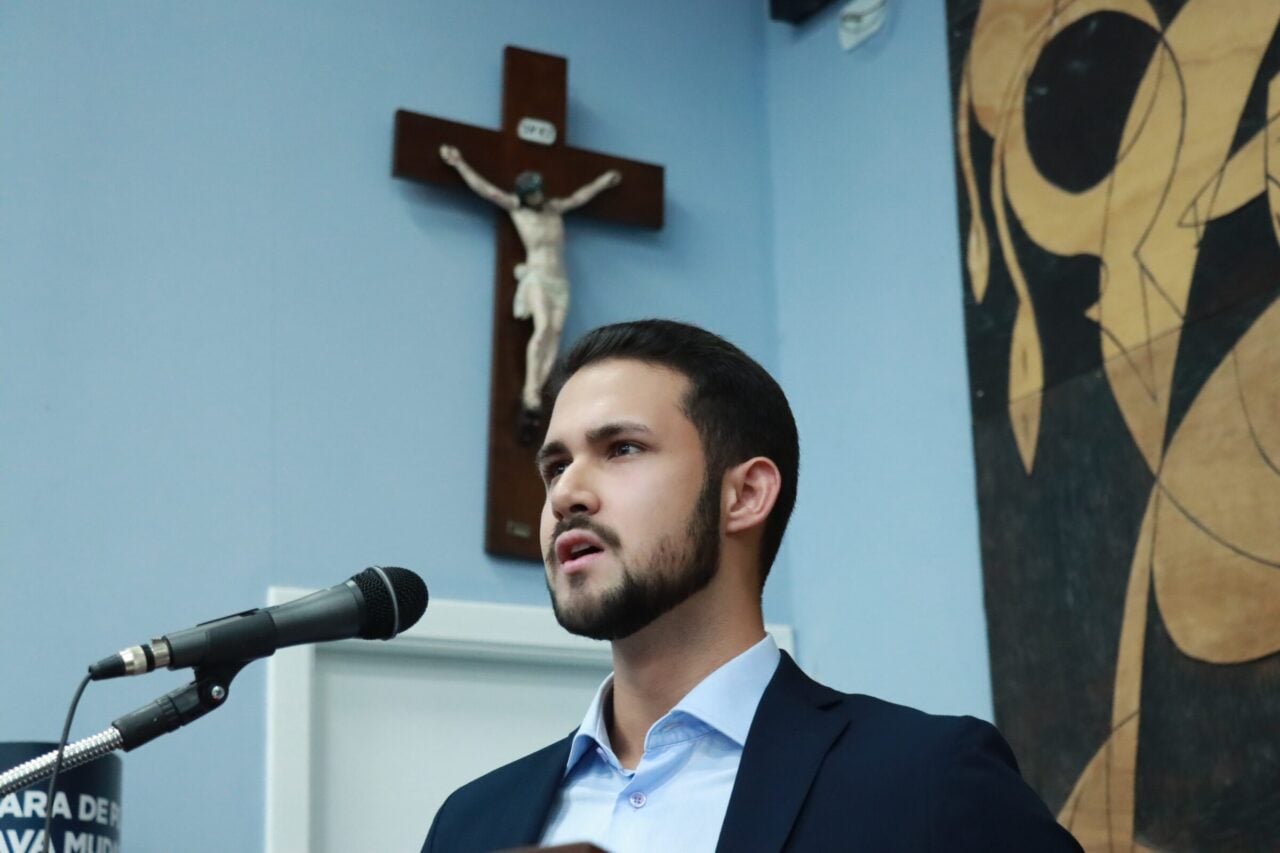 Escritor de PG resgata famílias polonesas